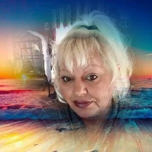 Meet your Posher, Corrina